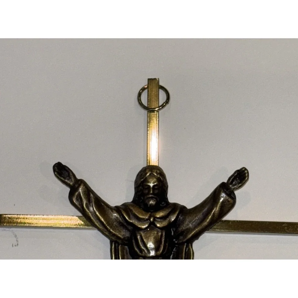 Catholic Metal and Resin Antique Gold Tone Looking 9 3/4
